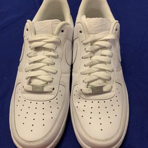 NWOB NIKE AIR FORCE 1 Women's Size 10.5